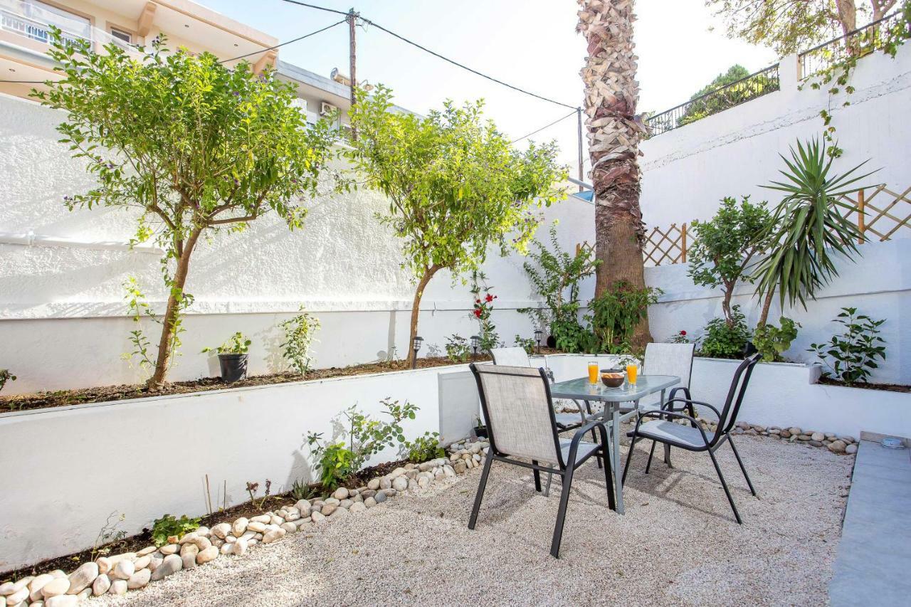 Flora'S Place Rhodes City ภายนอก รูปภาพ